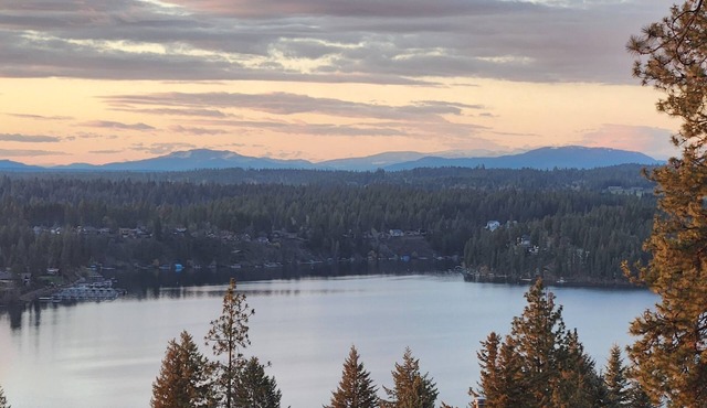 Peaceful Hayden Lake Retreat I Private Deck + Stunning Lake Views