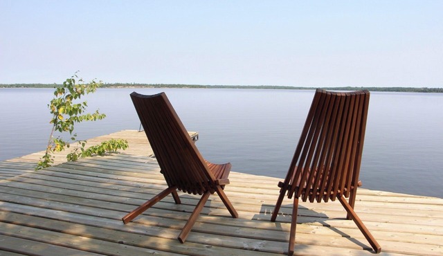 Peaceful Heights - Lakefront Cabin on Beautiful Betula Lake