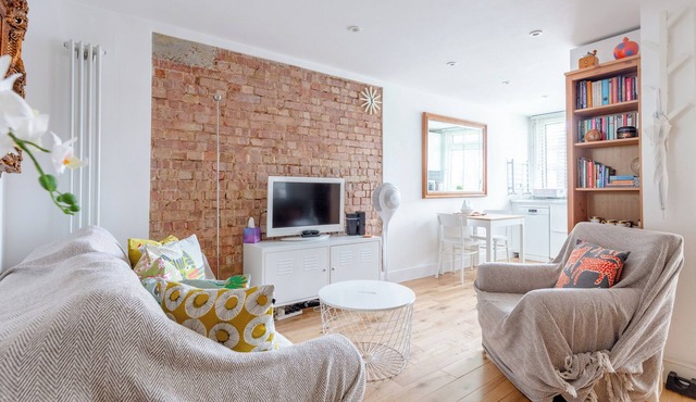 Peaceful Hidden Gem, Heart of South East London