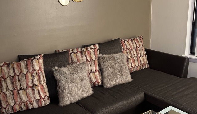 Peaceful Hidden Gem Near The Beach Ideal For Longer Stays