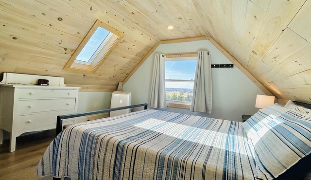 Peaceful, historical cottage with gorgeous views near Cavendish