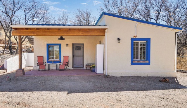 Peaceful & Historic Home in Patagonia!