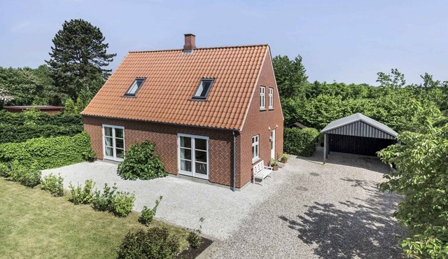 Peaceful holliday oasis -coast forrest shops