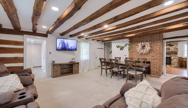 Peaceful Hollow | 4 Bed, 2 Bath