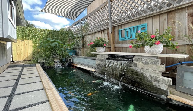 Peaceful Home ~ 30’ private koi pond ~ Extended Stays