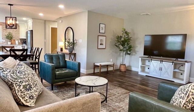 Peaceful Home near Historic Strasburg