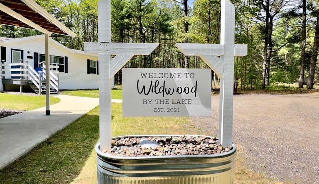 Peaceful home w/3 seasons clubhouse - 1/2 mile from Castle Rock Lake, 2 dogs OK