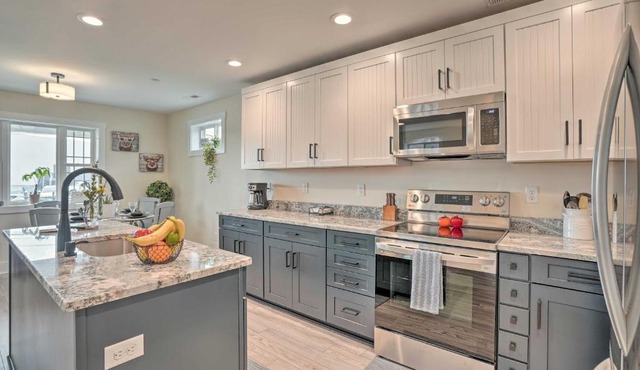 Peaceful Home w/Patio < 2 Mi to Nat'l Park!