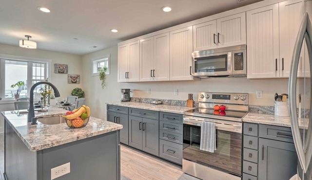 Peaceful Home w/Patio < 2 Mi to Nat'l Park!