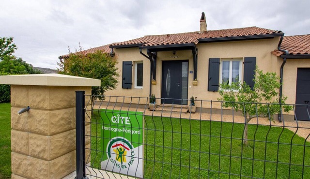 Peaceful house with terrace and garden near prehistoric sites