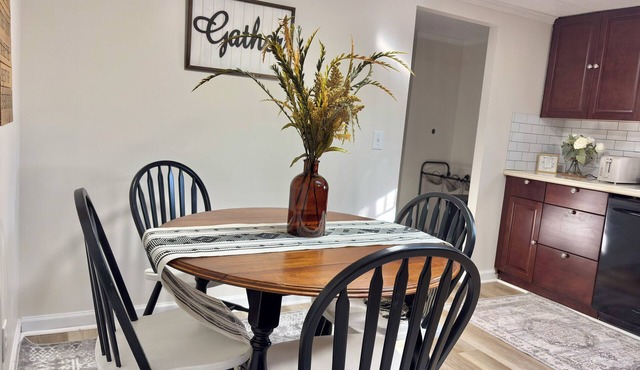 Peaceful Huntersville Retreat Near Birkdale