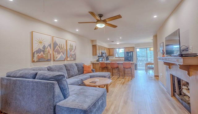 Peaceful Innsbrook Village Condo with Free Golf & Mountain Charm