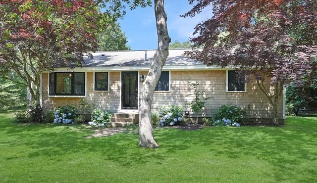 Peaceful Island Getaway with Pool and Exclusive Beach Pass