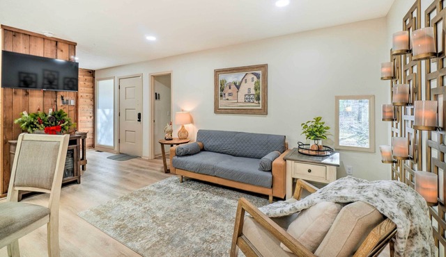 Peaceful Jamestown Retreat w/ Sauna!