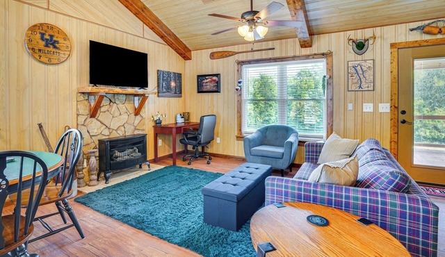 Peaceful Kuttawa Cabin w/Fire Pit: Explore & Play