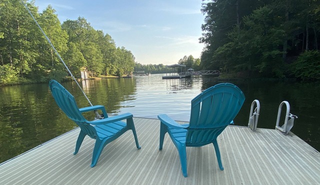 Peaceful Lake Getaway
