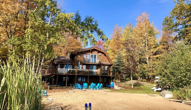 Peaceful Lake House - Perfect for the Whole Family!