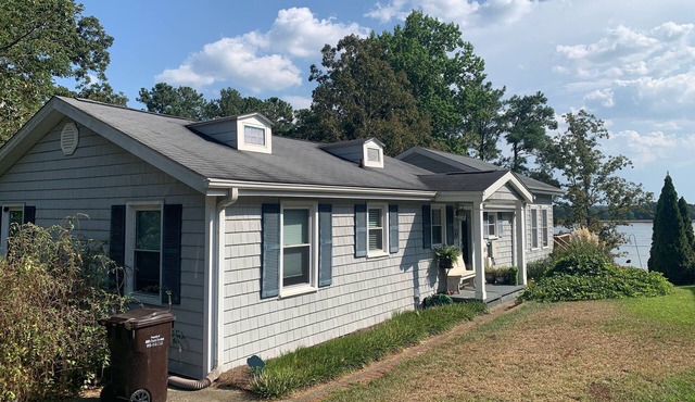 Peaceful Lakefront Family-Friendly Home - Available for US Open in Pinehurst NC!