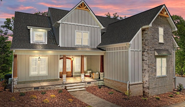 Peaceful Lakefront Home - Relax & Recharge - Pet Friendly!