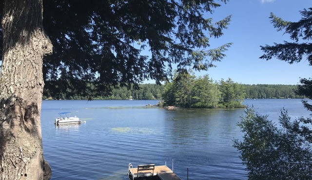 Peaceful Lakefront House on Beautiful Thompson Lake