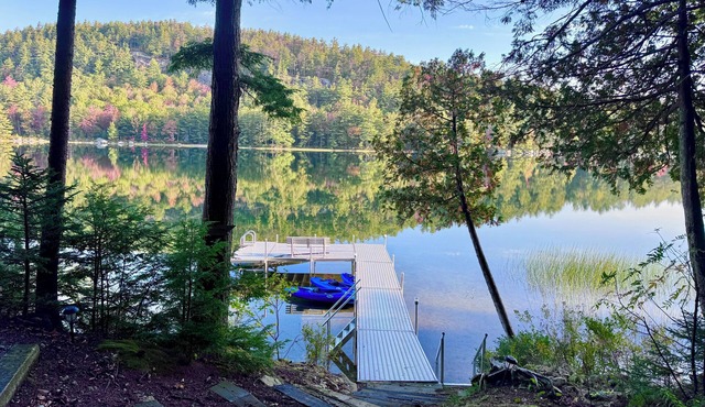 Peaceful lakefront Retreat-Unplug, Read on the dock, Kayak; 3BD,1BA Home