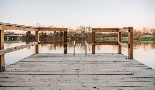 Peaceful, lakefront house on Guist Creek Lake/Shelbyville-Bourbon Trail