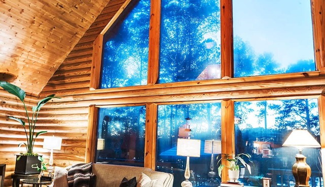 Peaceful Lakeview Cabin