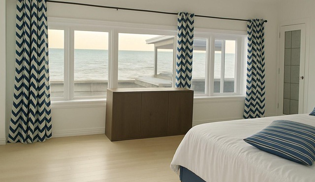 Peaceful Lakeview Getaway. Hot Tub, Infrared Sauna. Ultimate Birding Retreat
