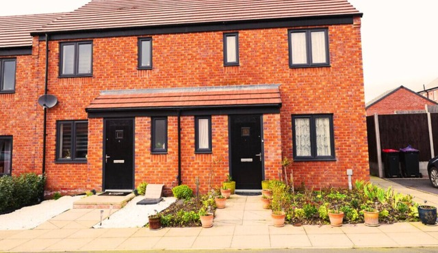 Peaceful Lawley Home with Parking, Garden, Wi-Fi