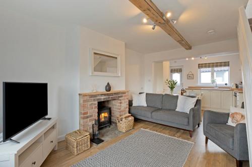 Peaceful location Lower rates for longer lets