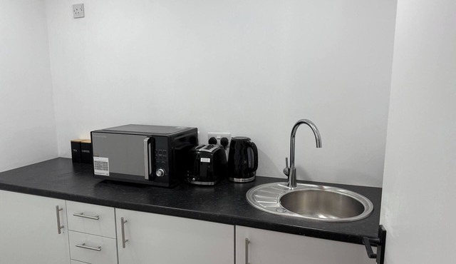 Peaceful Luton Apartment - Perfect for City Break