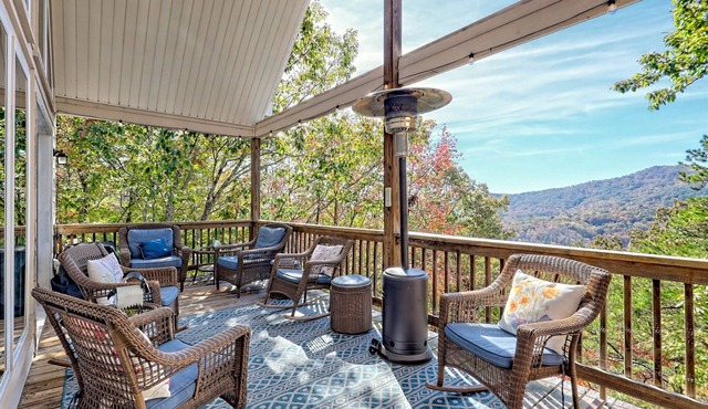 Peaceful Luxury Chalet | 2H from ATL | World Cup & July 4 Getaway
