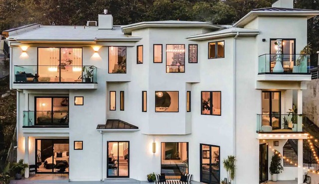 peaceful luxury retreat☁️pool+view+yard+musicstudio+gym☁️not your average rental