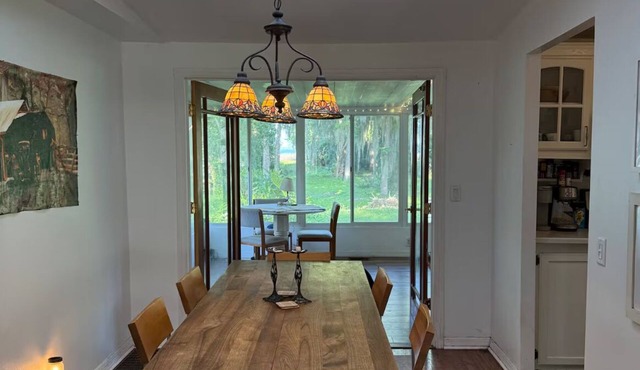 Peaceful McIntosh retreat