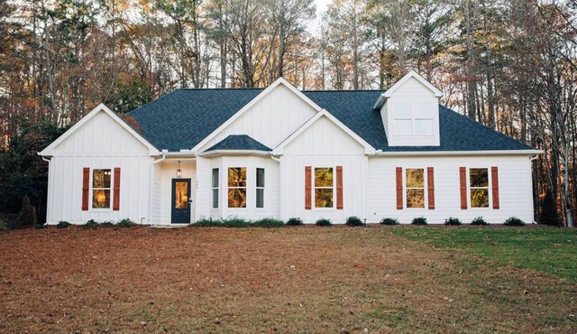 Peaceful Modern RootSong Retreat 4 min to Trilith; 25 min to ATL