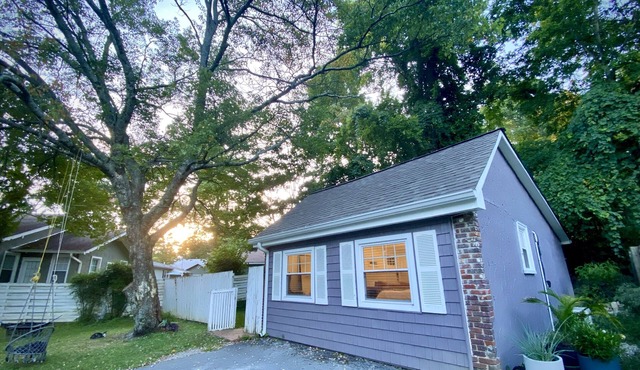 Peaceful Mountain Retreat 15 minutes from Downtown Chattanooga.