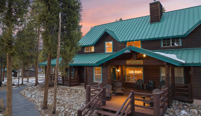 Peaceful Mountain Retreat with Big Peak Views
