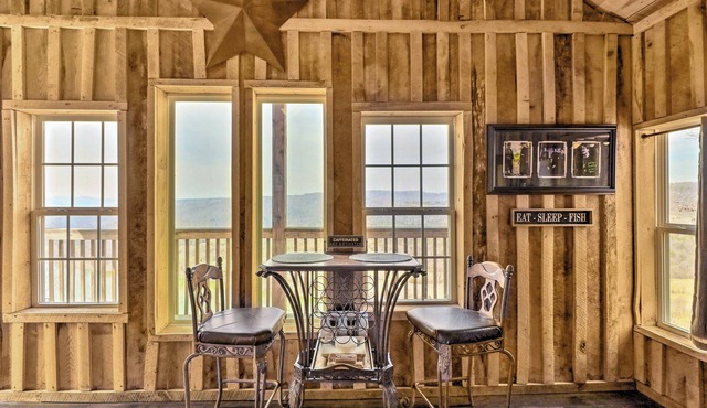 Peaceful ‘Mountain Air’ Getaway w/Fire Pit!