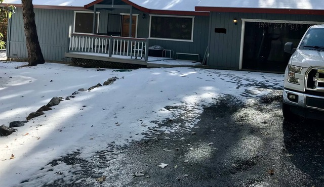 Peaceful mountain home- Minutes To Sly Park/Jenkinson Lake and Apple Hill