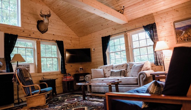 Peaceful Mountain View Retreat Near Snowshoe & Hiking