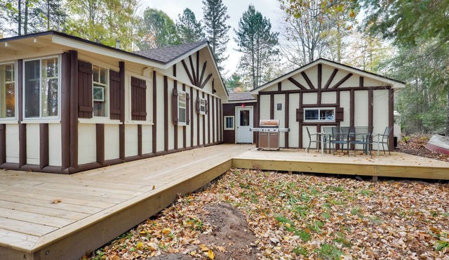 Peaceful Nature Escape on Little Portage Lake!