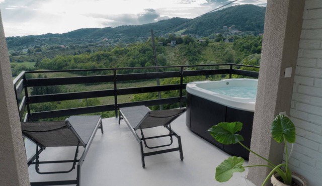 Peaceful nature home with jacuzzi, playground, perfect for family and friends.