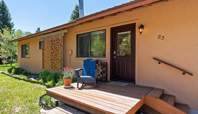 Peaceful Neighborhood, 1-Level, 10 Min to Lake!