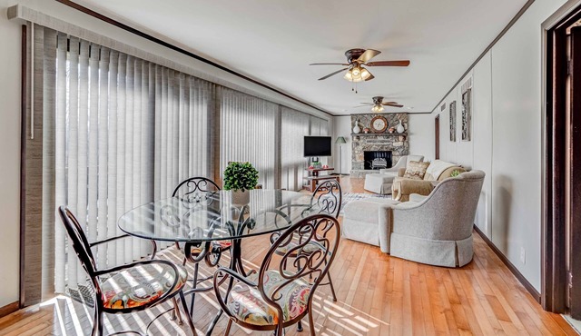 Peaceful Niangua River Retreat