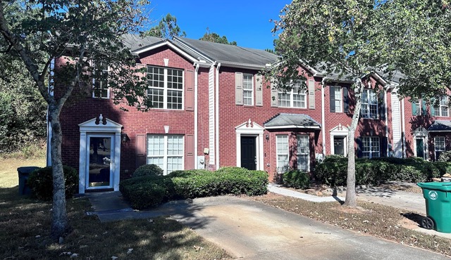 Peaceful Oasis in Stonecrest With A/C