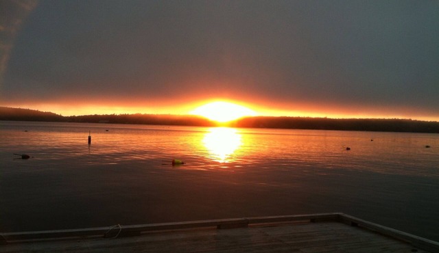 Peaceful! Oceanfront Sunsets With Dock and Coastal Low Tide Beach!
