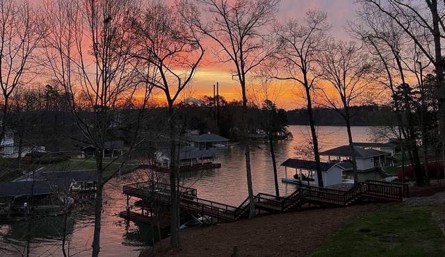 Peaceful paradise at Hyco Lake