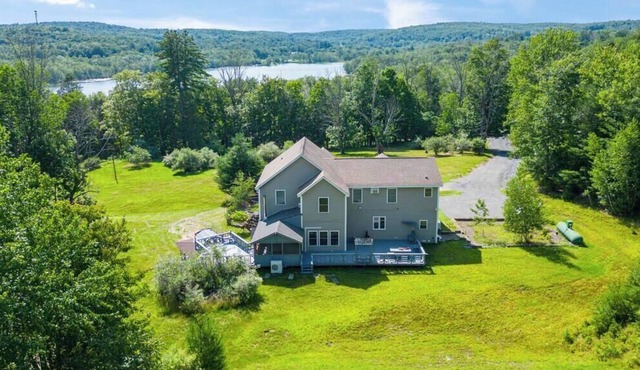 Peaceful Paradise: Dream Holiday Home in Woodridge