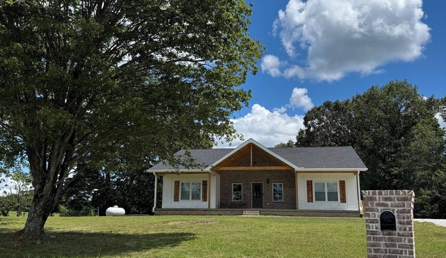 Peaceful Pastures — Spacious Quiet 3BR Countryside Retreat