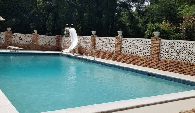 Peaceful Pensacola Estate on 2 acres. 20x40 gunite pool! Large gazebo w/hot tub!